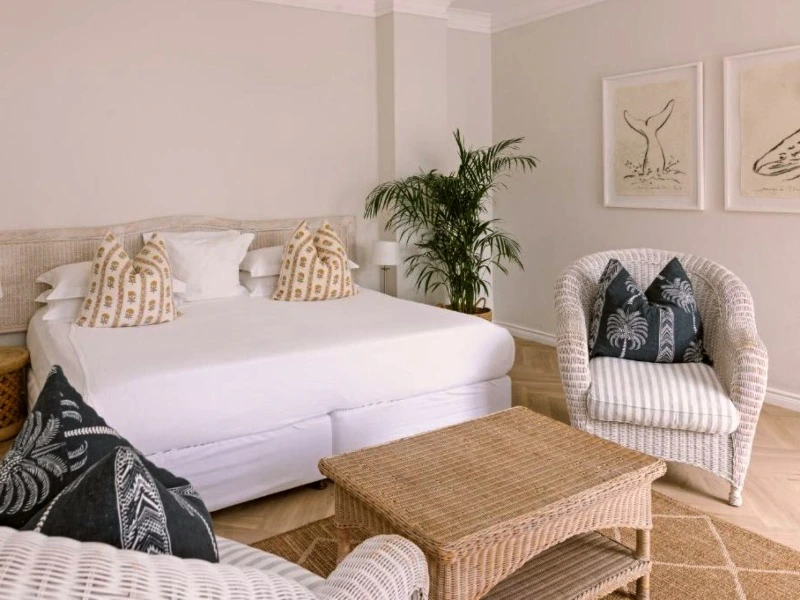 Hermanus - Auberge Burgundy - bedroom