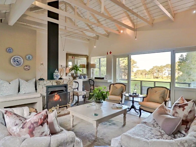 Hermanus - Lodge on the green - living room