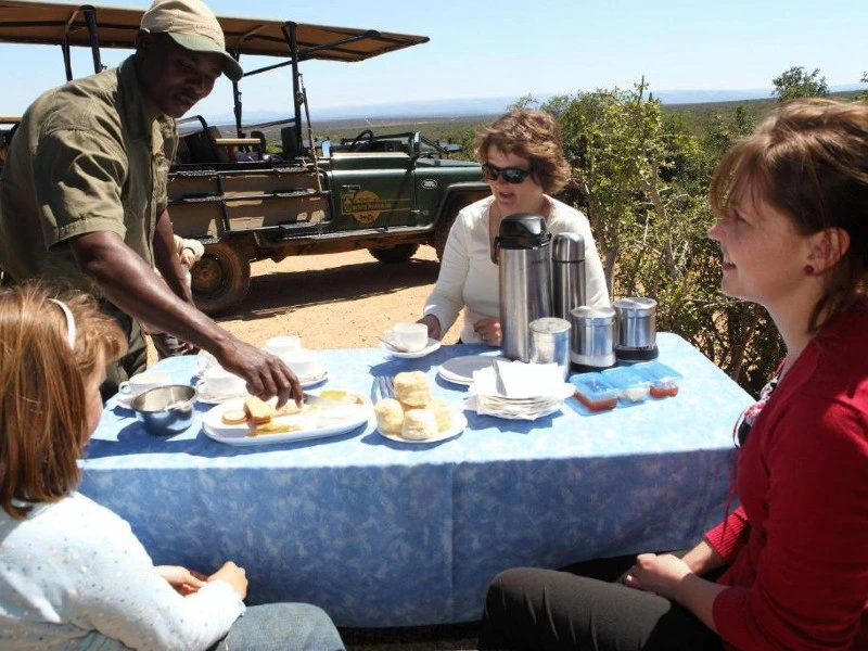 Bushbraai bij bijsonder plekkie in Addo Zuid-Afrika