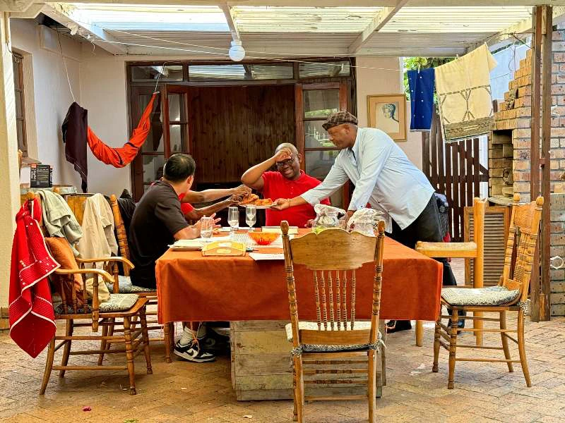 Eten bij lokaal gezin