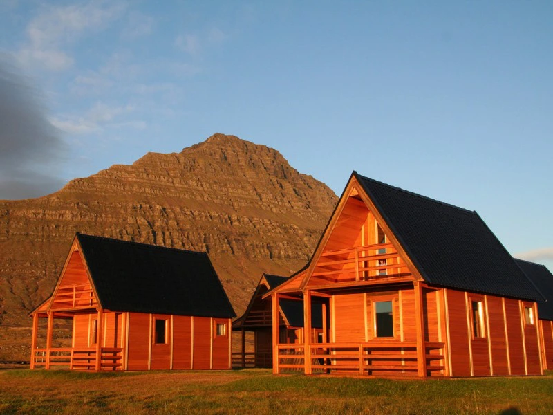 Overnachten in een houten huisje oost-Fjorden
