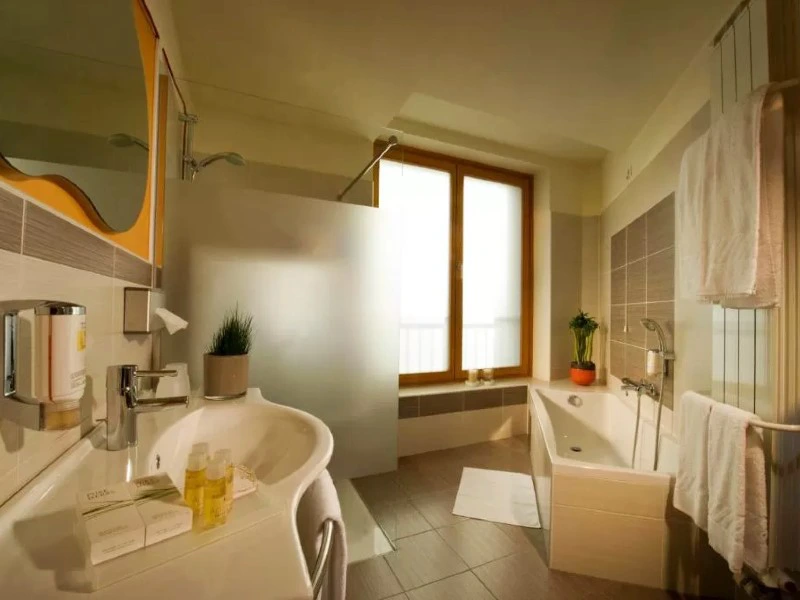 Ljubljana centrum hotel badkamer