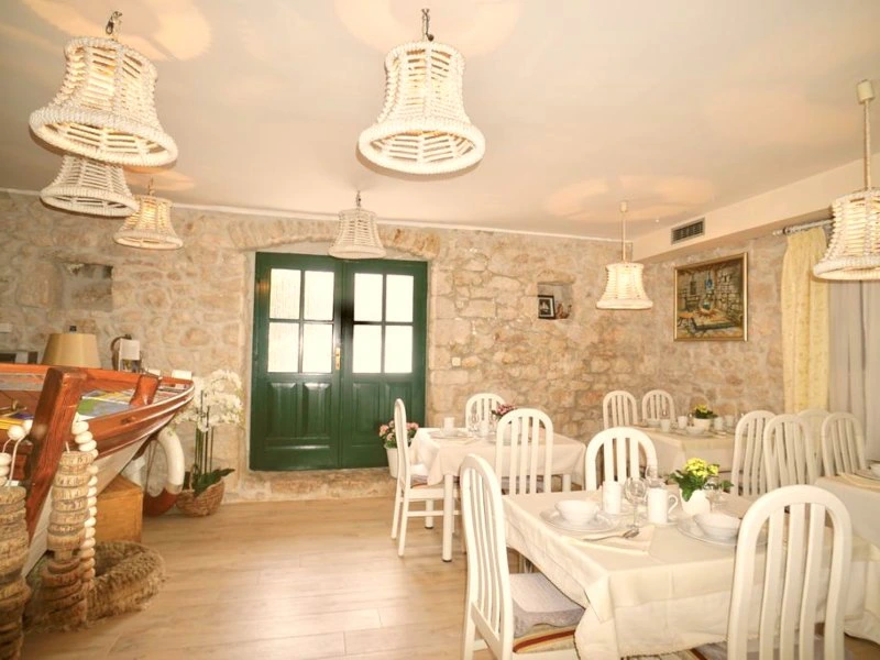 Trogir eetzaal