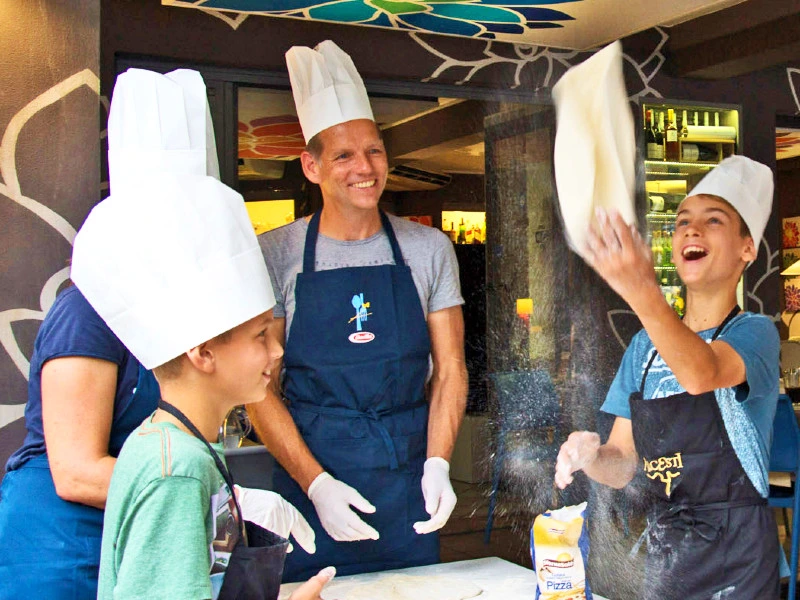 Pizza maken in Italie