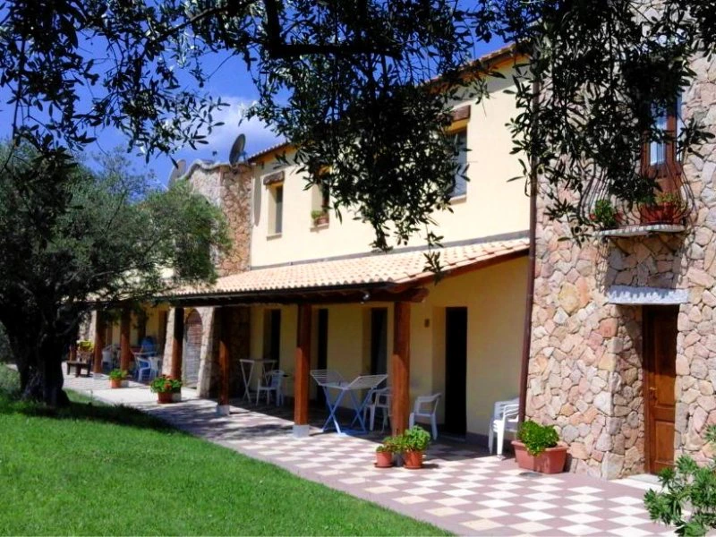 Terras bij je hotel Ogliastra