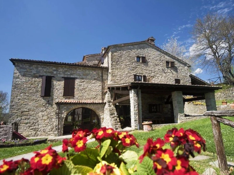 Buitenkant van je agriturismo in Umbrië
