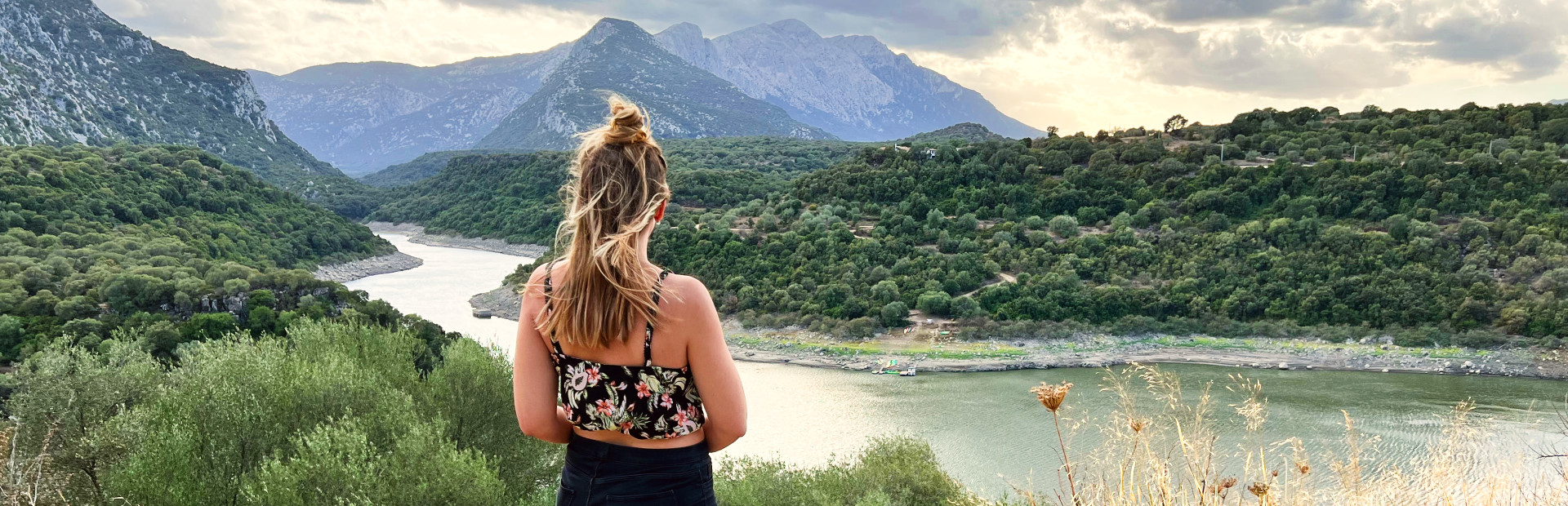 Supramonte mountains met kinderen
