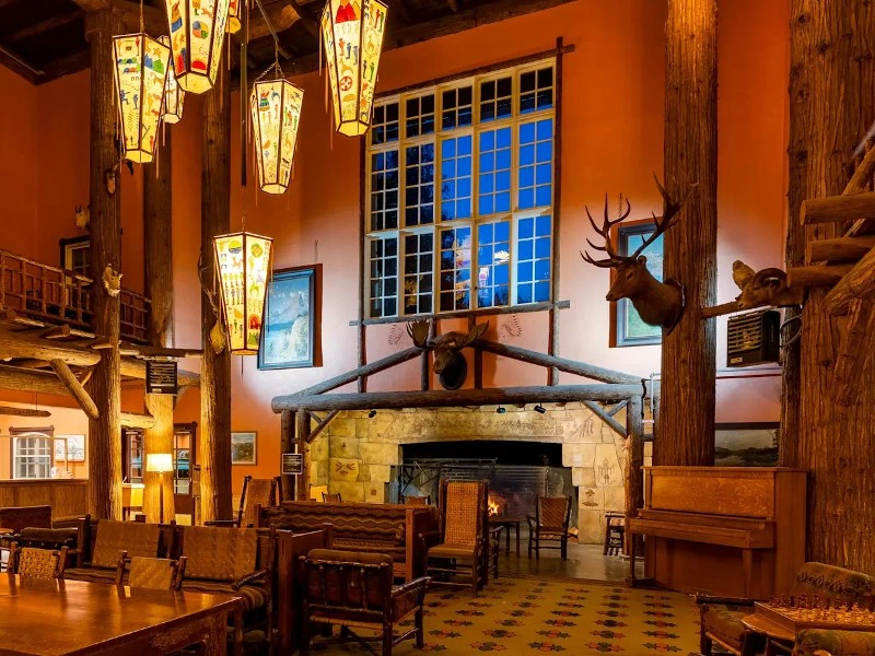 Glacier National Park hotel lodge cabin