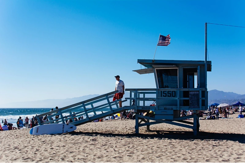 Strandhuisje op het strand bij Los Angeles tijdens je Amerika-rondreis