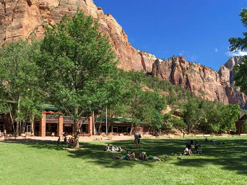 Zion Lodge