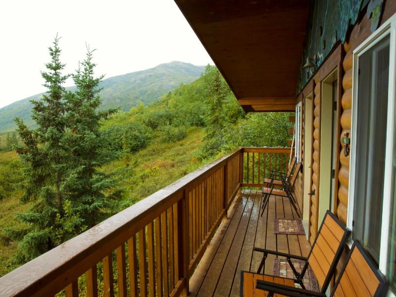 denali-riksja-amerika-alaska-hotel-special-stay-balkon