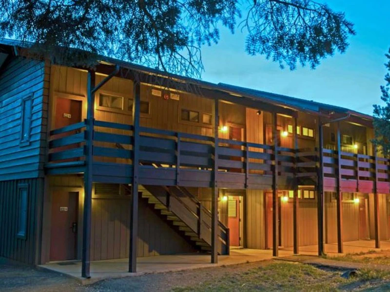 hotel-buitenkant-Grand-Canyon