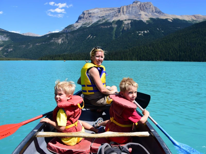 marloes-canada-rondreis-kanoen-meer