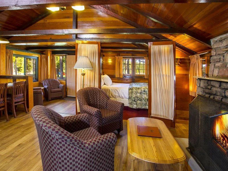 Huiskamer van een cabin in Jasper