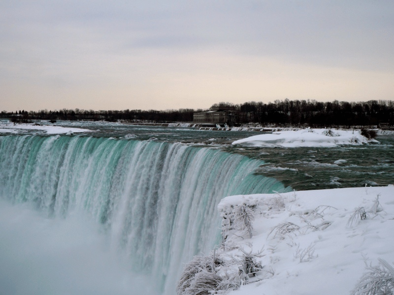 Winterreis niagara watervallen