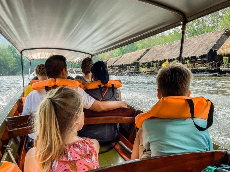 Thailand-Kanchanaburi-boot