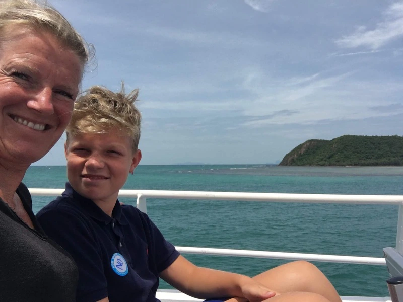 strand zee kinderen thailand koh tao zand