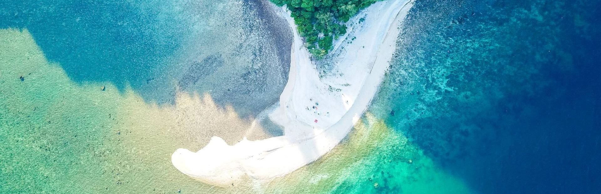 onbewoond eiland zee thailand