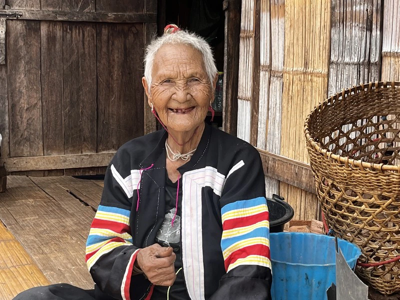 mae salong stam vrouw thailand dorp