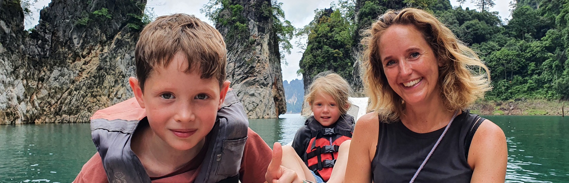 Thailand Khao Sok met kinderen Thailand Khao Sok met kinderen