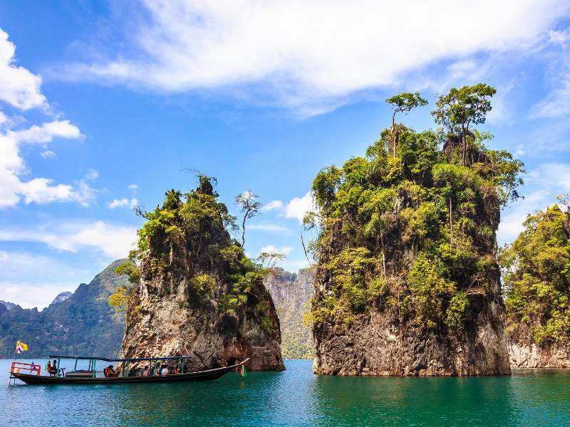 thailand racha praba rots water