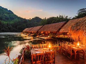 riksja-thailand-river-kwai-jungle-raft-restaurant-olielampjes