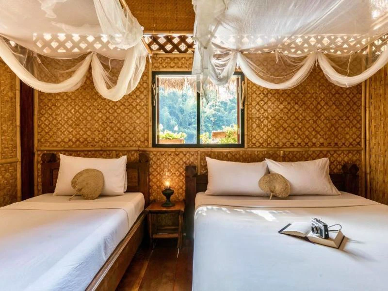 river kwai hotel kamer jungle rivier thailand