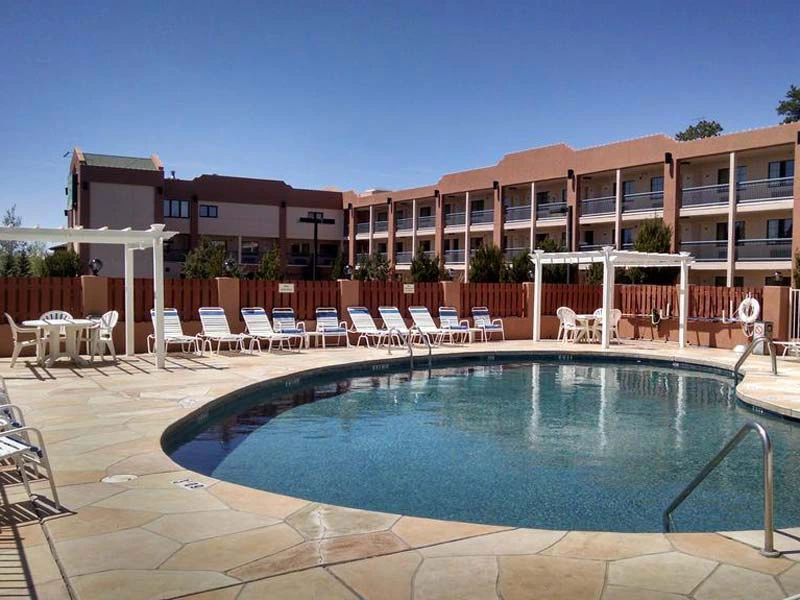 Grand Canyon met kindren - motel zwembad