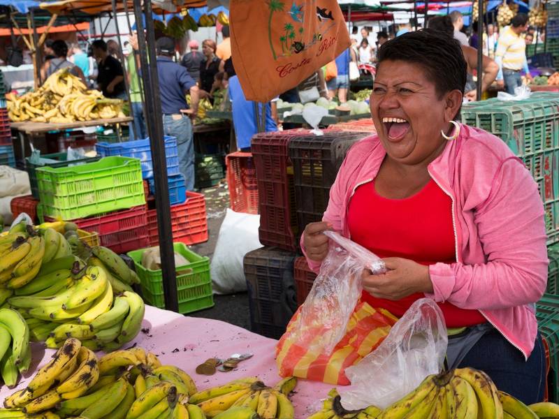 Costa Rica fruit markt vrouw