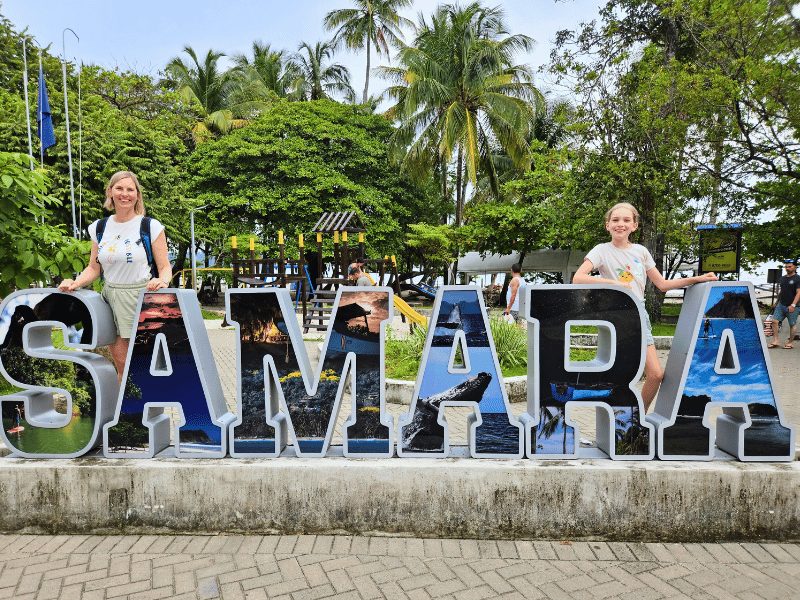 Moeder en dochter in Samara, Costa Rica