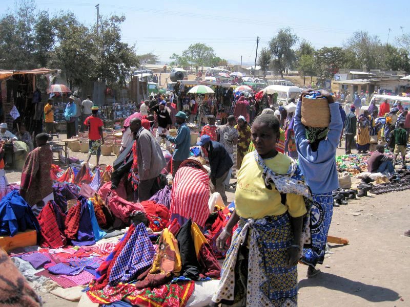 een markt in tanzania