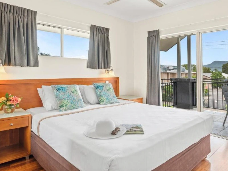 Slaapkamer bij het hotel in Cairns