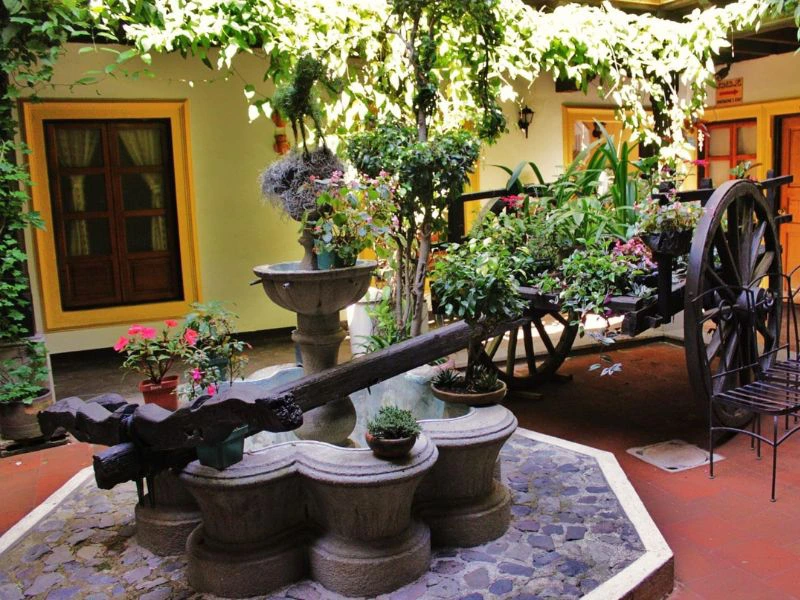 Guatamala-antiqua-standard-hotel