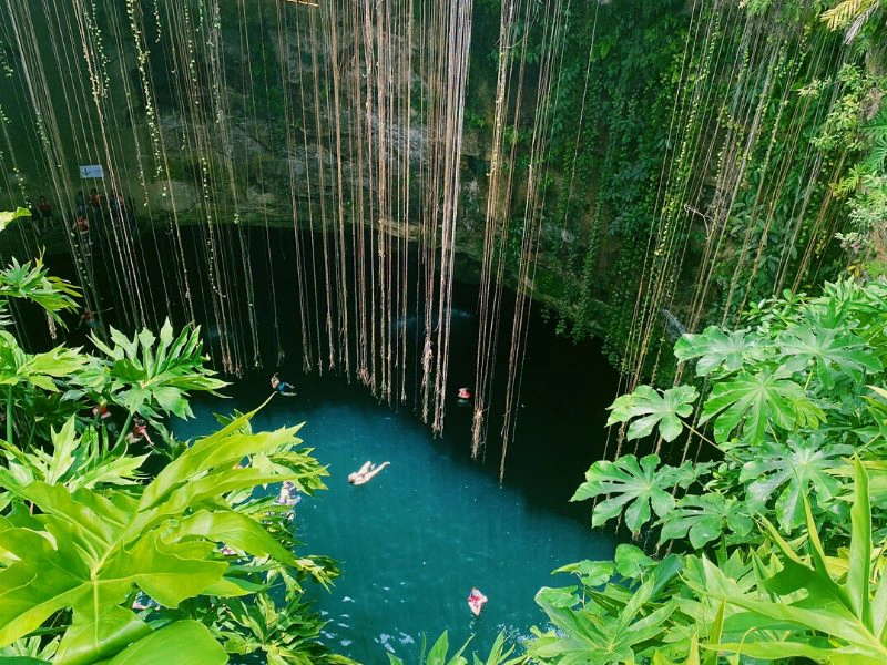 cenote ik kil mexico