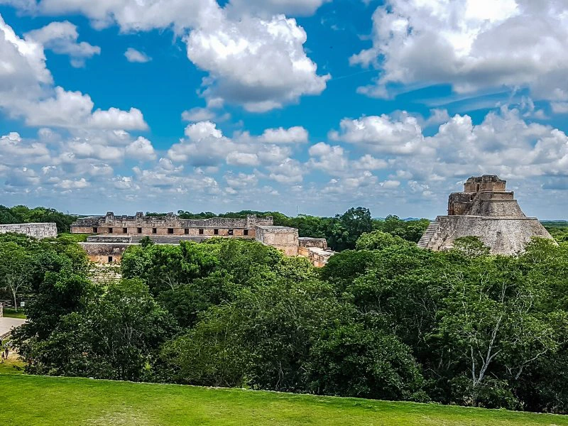 uxmal tempel in mexico
