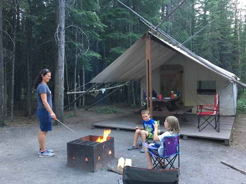 Kananaskis kamperen family