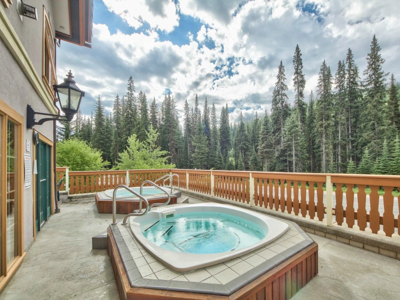 Hottub bij hotel in Sun Peaks