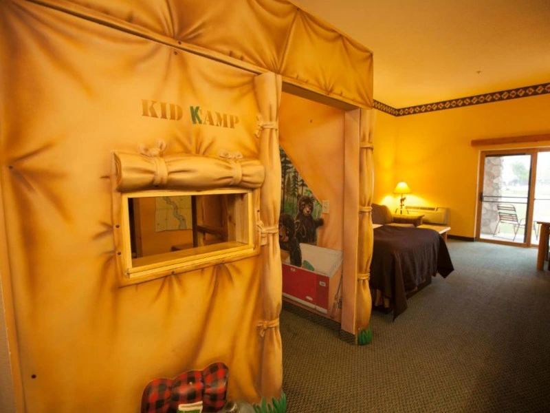 hotel niagara falls