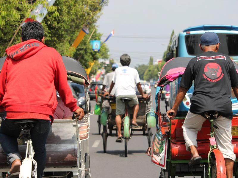 Met de becak door Yogyakarta