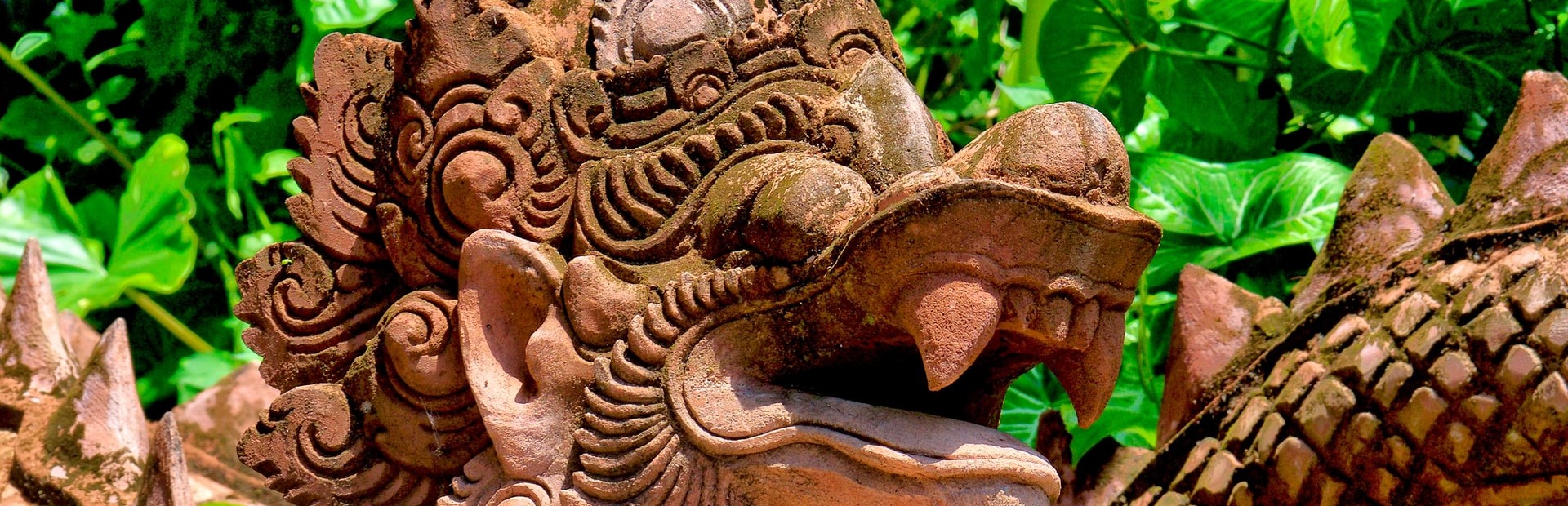 Tempel bij het waterpaleis op Bali Indonesie