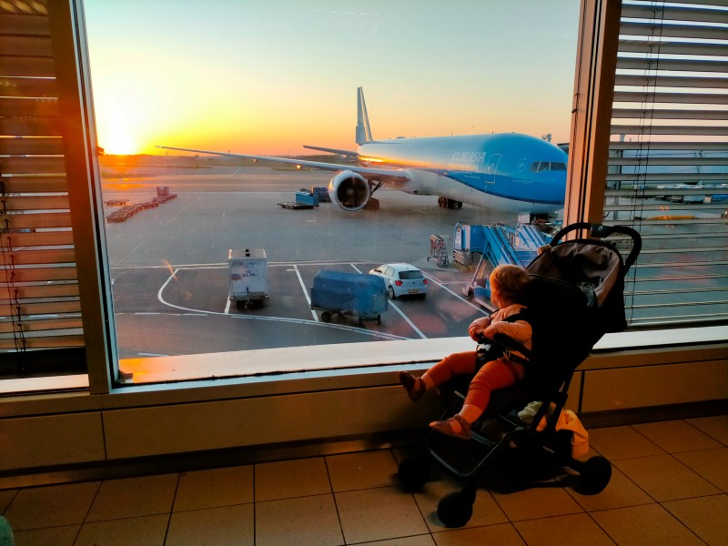 Vliegen met kinderen naar Indonesie