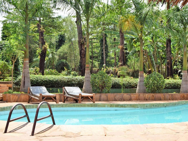 Moshi - lodge met zwembad
