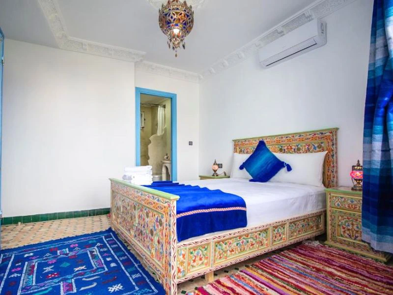 Morocco- chefchaouen-smart