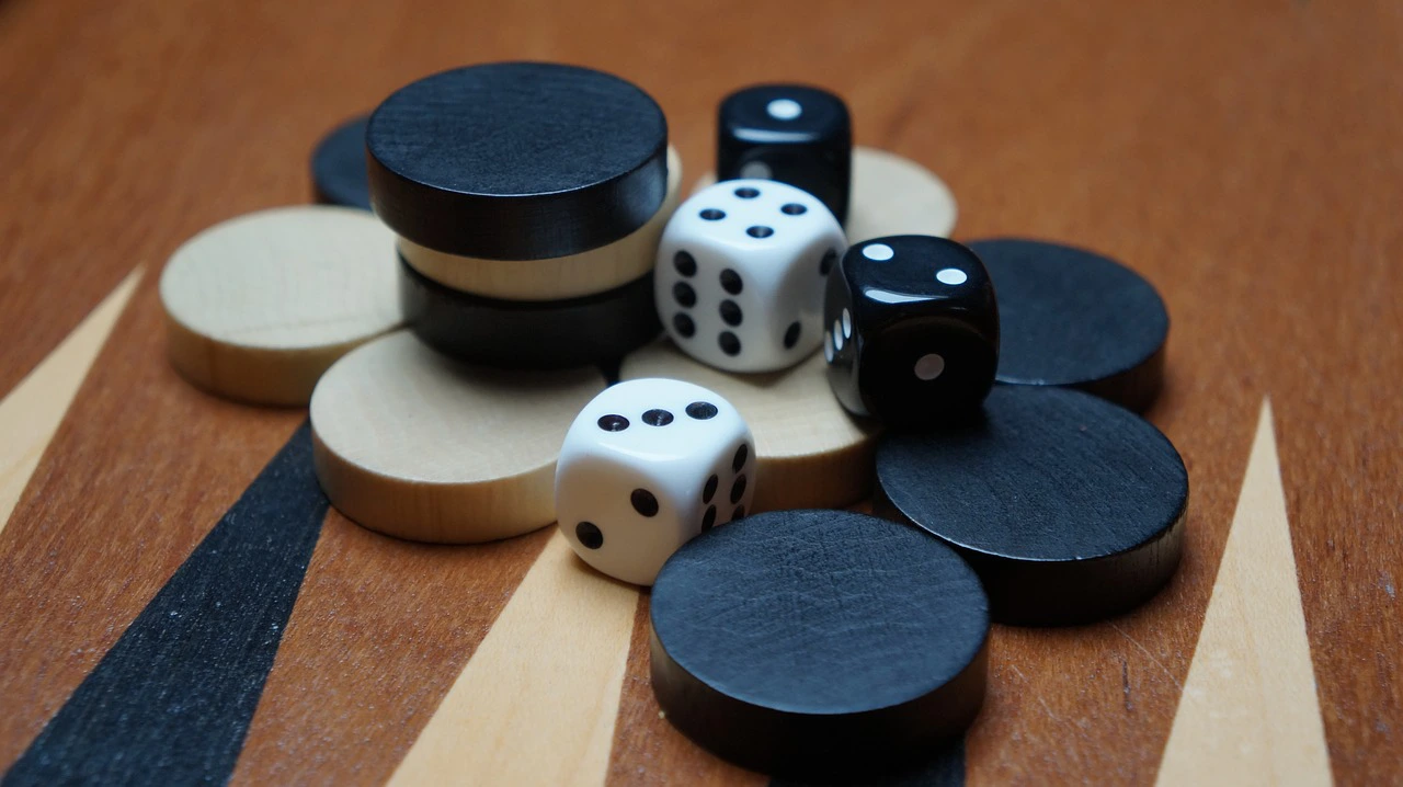 Spelletjes op reis -backgammon