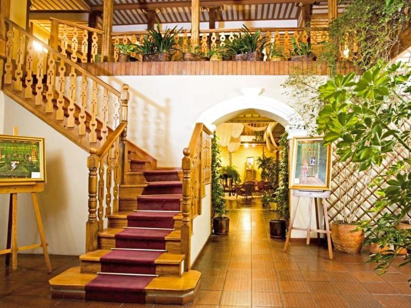 Ecuador Cuenca - hotel lobby
