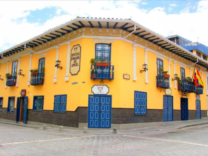 Patio hotel Cuanca Ecuador