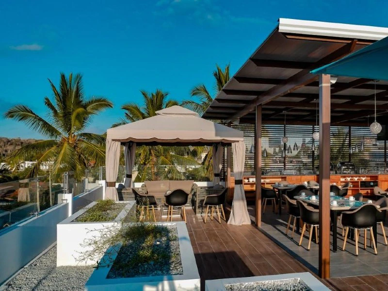 hotel met zwembad Santa Cruz Galapagos 3