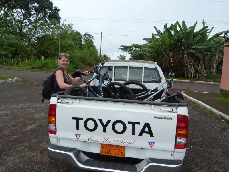 galapagos mountainbiken op isabela