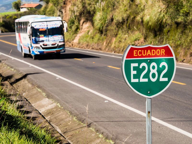 Ecuador bus transport