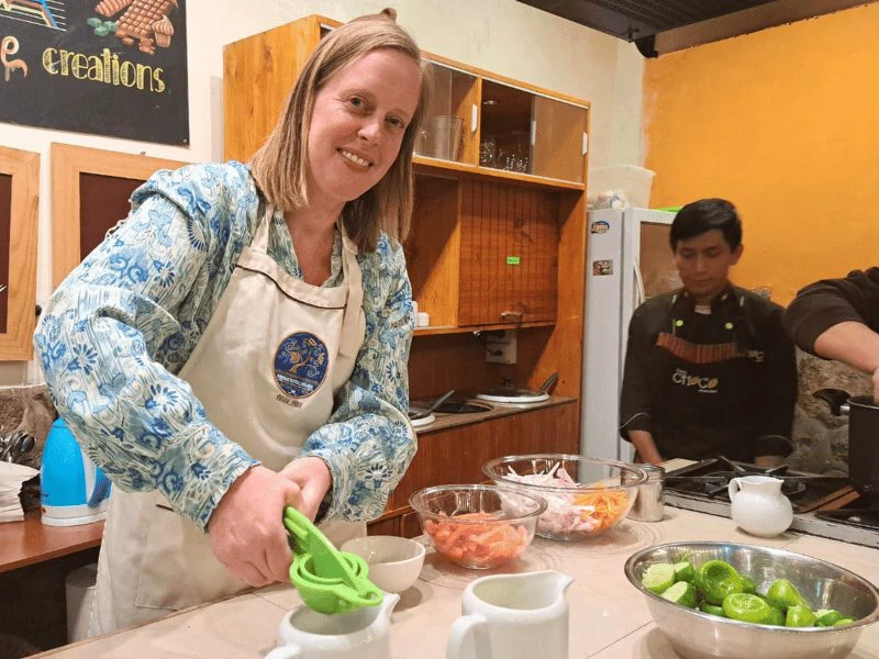 Ceviche maken op de Galapagos